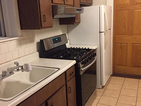 4th image of 3938 N Lawndale Ave