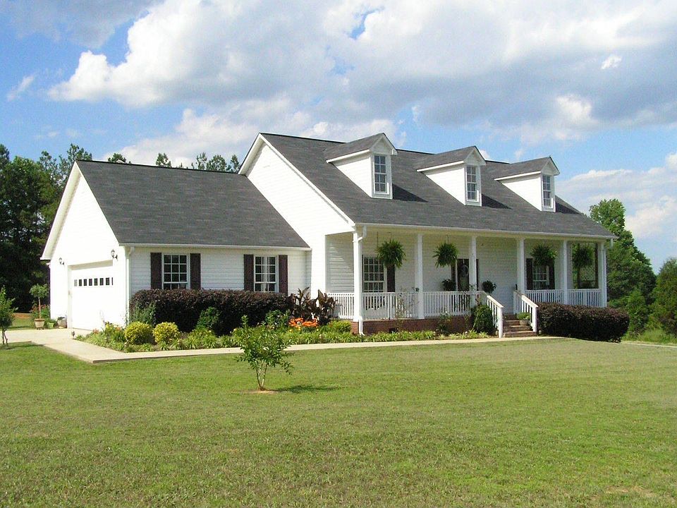 Beautiful Cape Code 4.36 acres near Spartanburg & Greenville