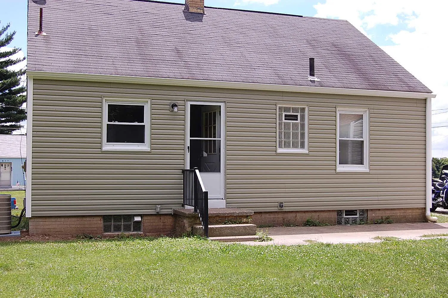 3 bed, 1190 sqft, $1,200 — Photo 4