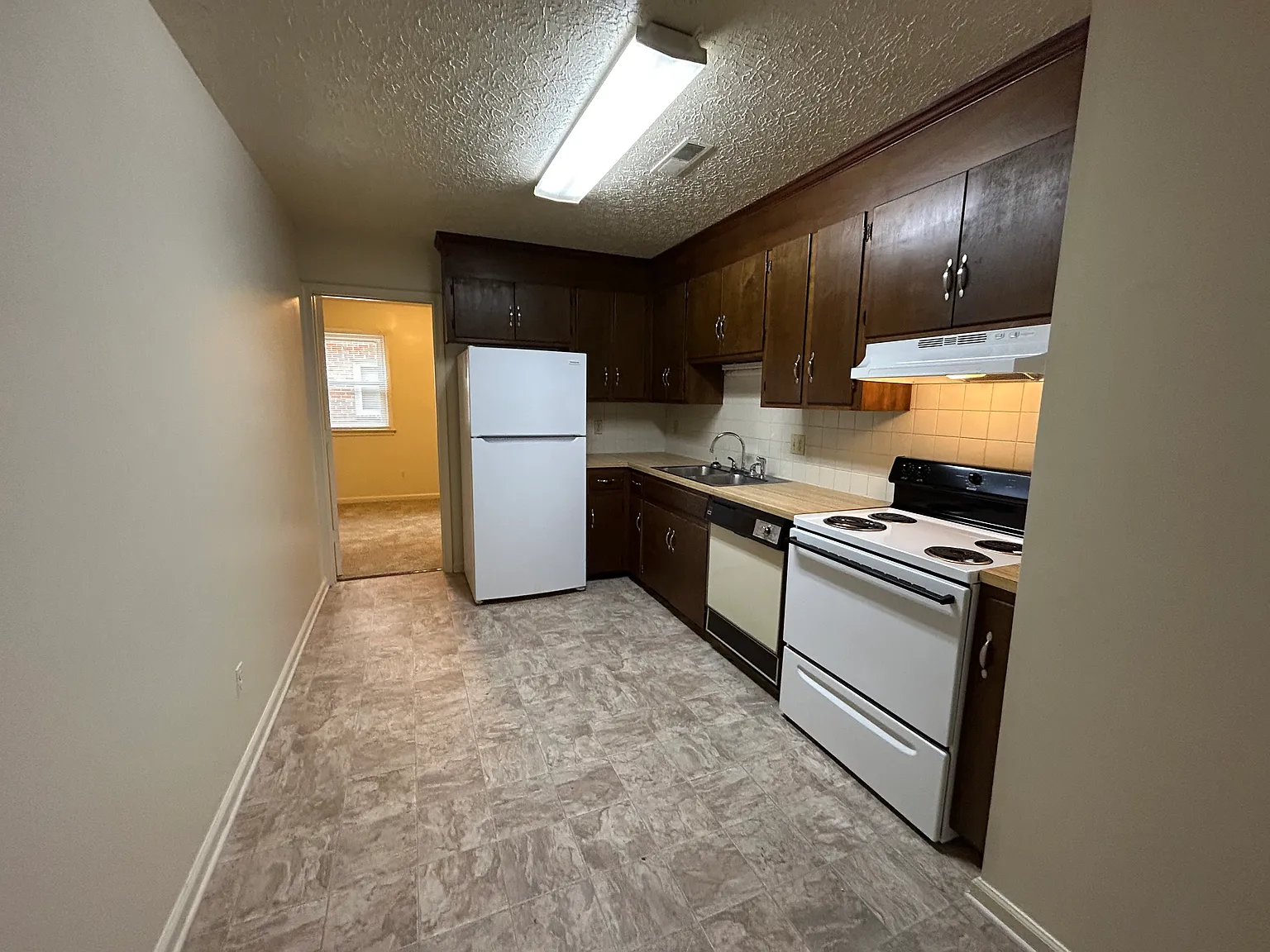 Beechwood Apartments — Photo 2