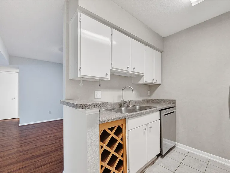 3700 W Clay St #244 — Photo 11