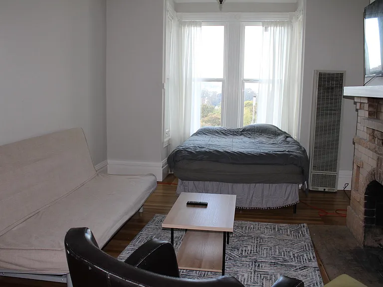 322 Frederick St #2 — Photo 6