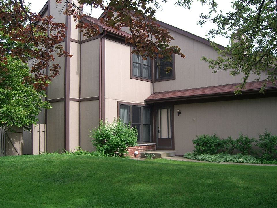 2nd image of 203 Stafford Dr