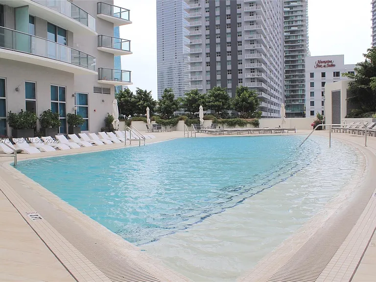 1100 S Miami Ave #409 — Photo 13