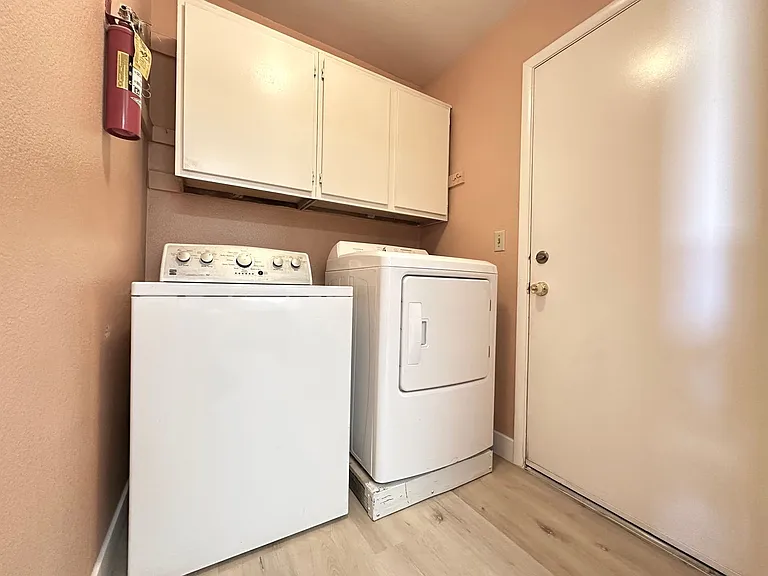 3124 Gentle Breeze St — Photo 10