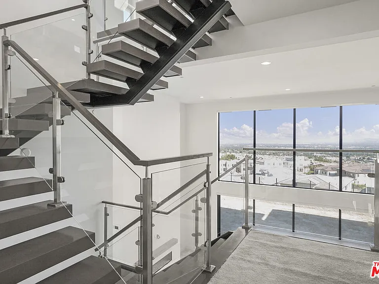 11758 N Hillsborough Ln — Photo 39