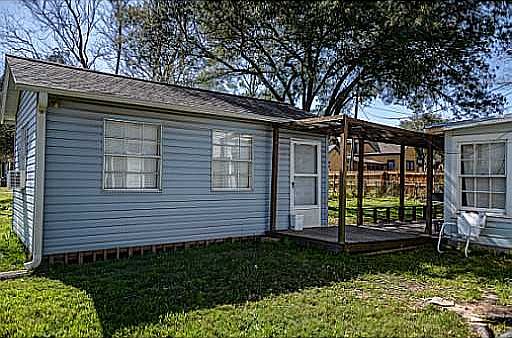 3rd image of 618 Fairview Ave