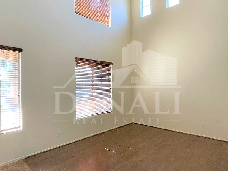 144 S 108th Dr — Photo 2