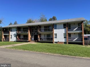 117 Green St APT 4, Warrenton, VA 20186