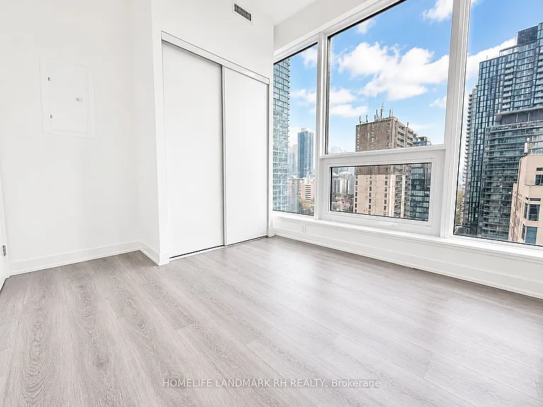 8 Wellesley St W #1609 — Photo 9
