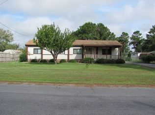 121 Mallard Ln, Grandy, NC 27939