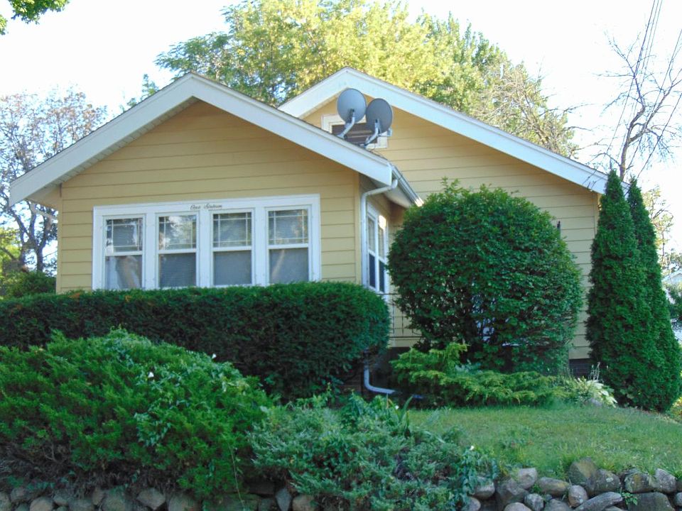 116 W 3rd St, Belvidere, IL 61008 Zillow