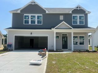 58 E Maritt St, Hampstead, NC 28443