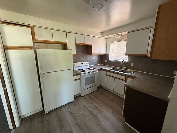 3rd image of 14215 W Nine Mile Rd #14215