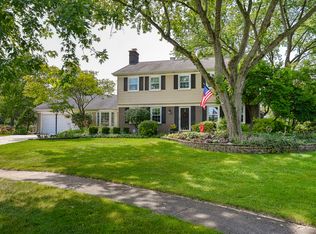 25W651 Towpath Ct, Wheaton, IL 60189