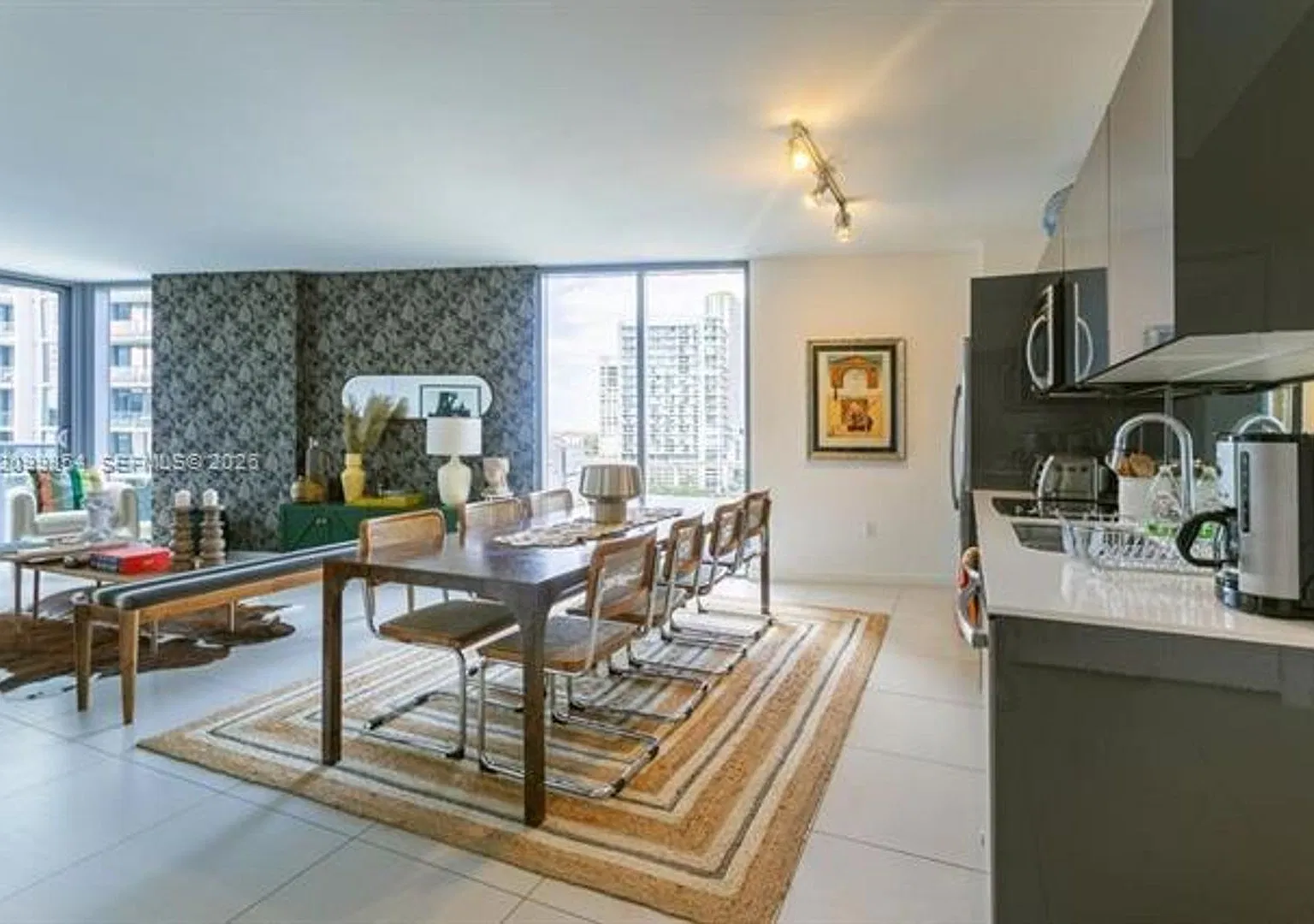 31 SE 6th St cu-1601, Miami, FL 33131 — Photo 1