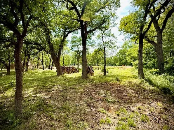 224 Eagle Pointe N, Azle, TX 76020