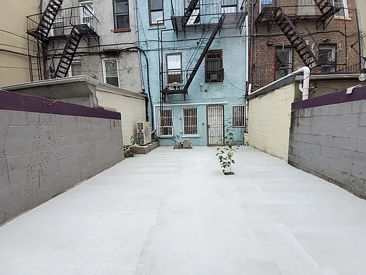 Rented by Rennit Inc. | media 8