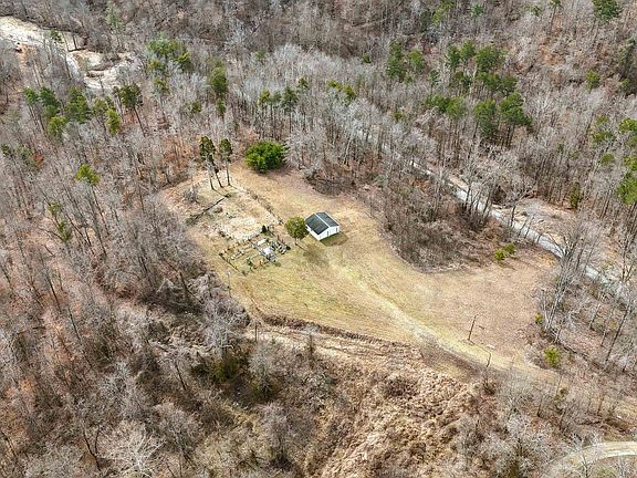 3rd image of 1717 Aaron Ridge Rd