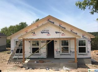 877 Roadrunner Spur, Canyon Lake, TX 78133