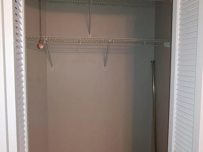 816 Greenwood Manor Cir #10 — Photo 18