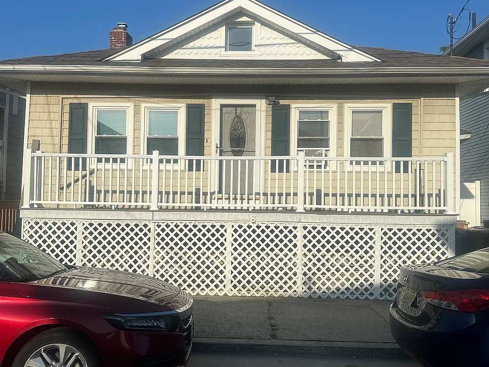 8 S Richards Ave #LOWER