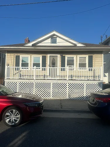 8 S Richards Ave #LOWER Photo 1