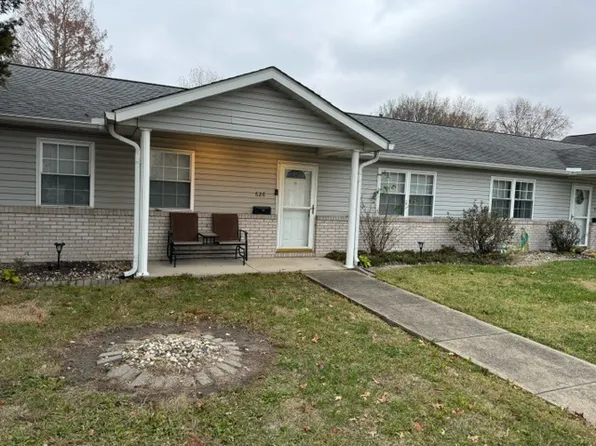 622 N Edwardsville St, Staunton, IL 62088