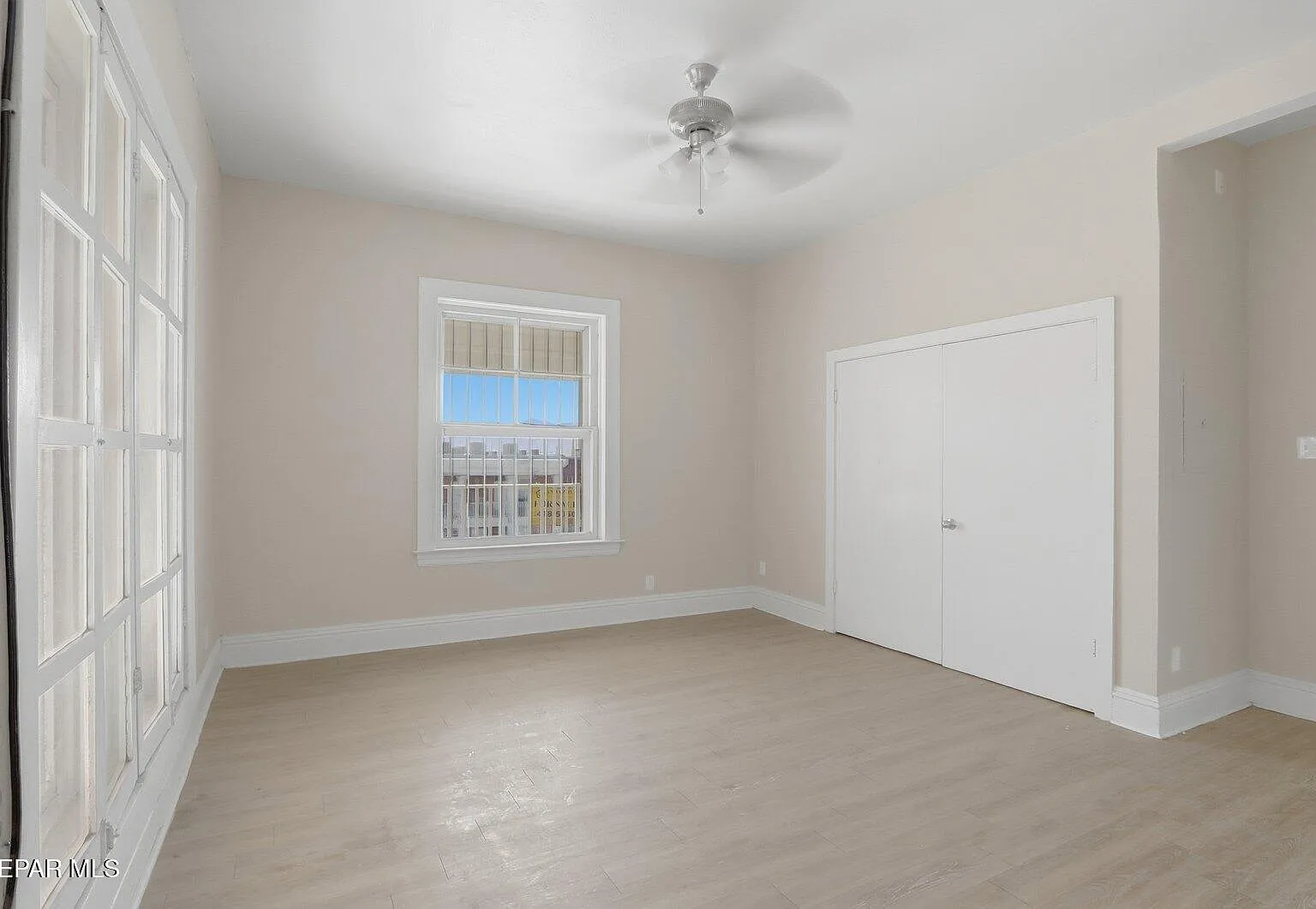Studio, 1.0 bath, 400 sqft, $700 — Photo 4