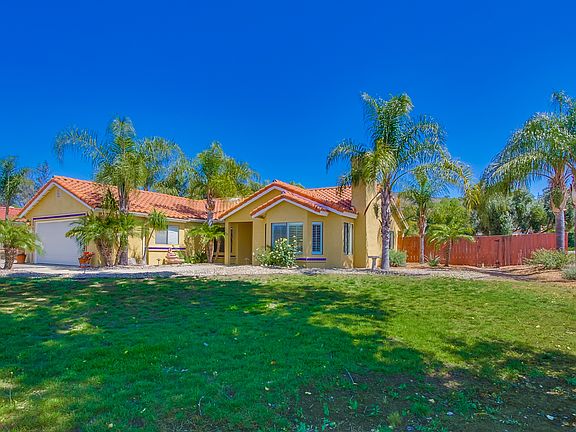 4th image of 24258 Cerro Vista Way