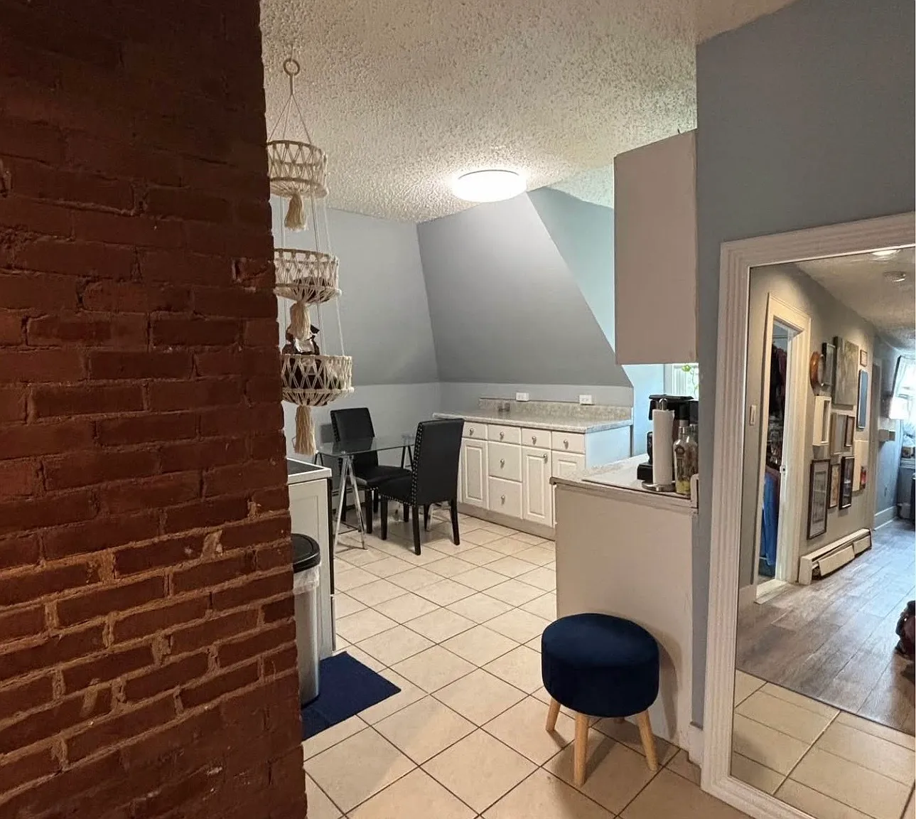 2 bed, 1.0 bath, 900 sqft, $1,650 — Photo 4
