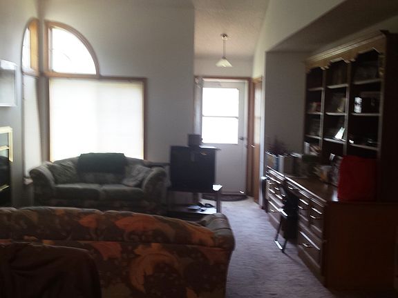 Living room on main 16x13