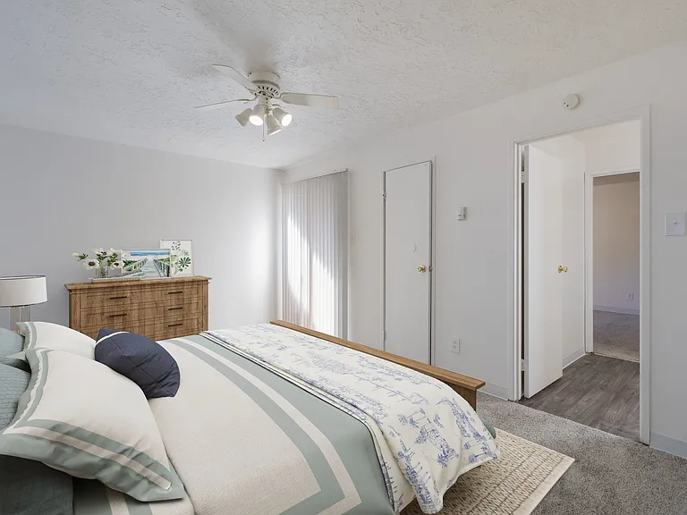 Desert Creek Apartments — Photo 7