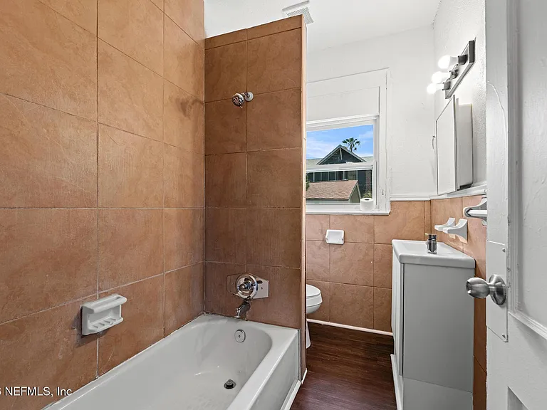 34 W 23rd St — Photo 13