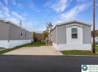 1041 Dogwood St, Laurys Station, PA 18059