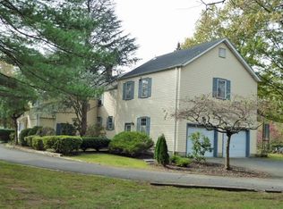 73 Church Rd, Airmont, NY 10952