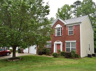 104 Gisborne Ct, Cary, NC 27519