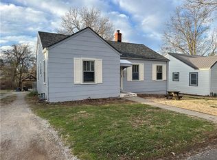 1715 Poplar St, Lexington, MO 64067