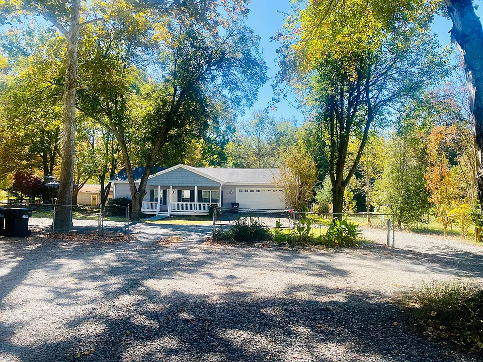 5905 E State Highway 152