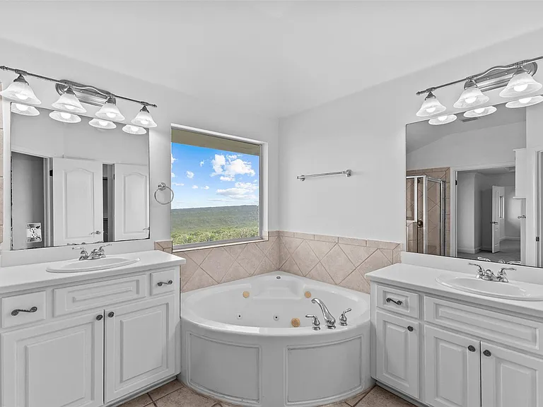 5724 Brittlyns Ct — Photo 29
