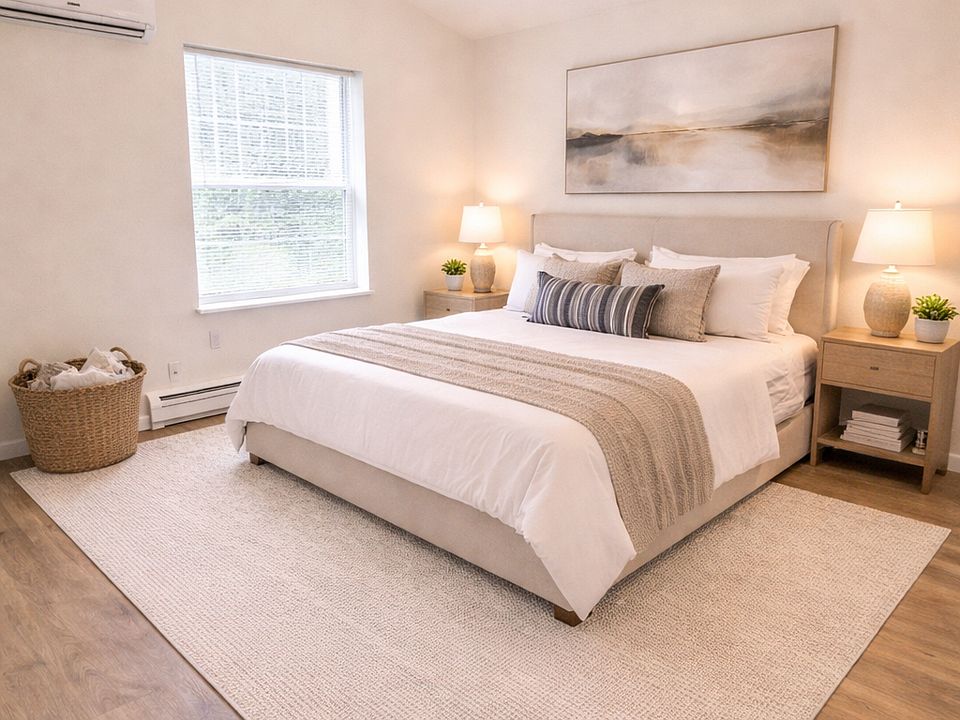 Virtual staging of the bedroom 1