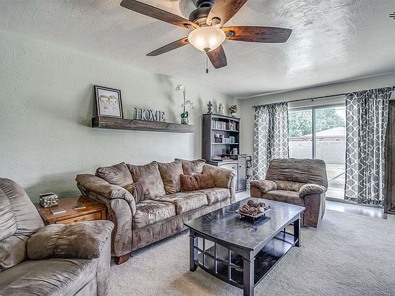4th image of 115 W Mesa Dr