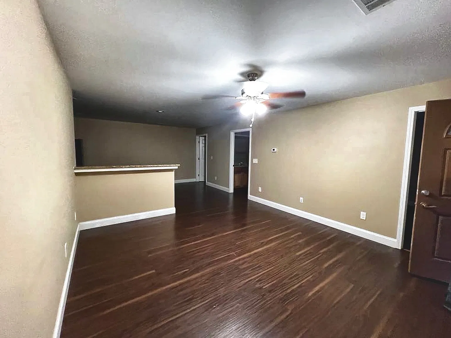 2 bed, 1008 sqft, $1,295 — Photo 3