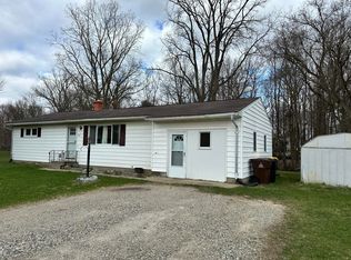 215 N Center St, Stockbridge, MI 49285