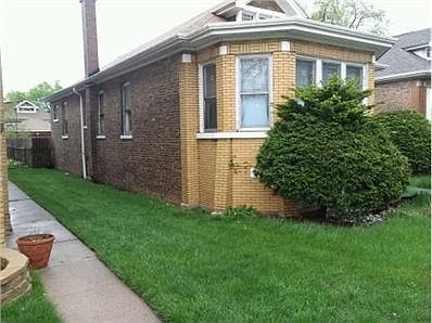 2nd image of 1740 E 85th Pl
