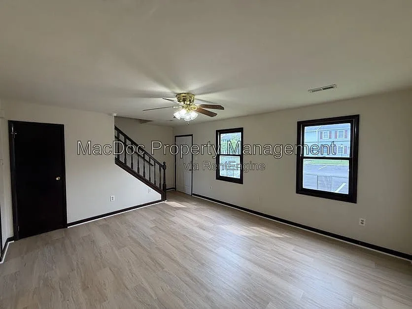 2 bed, 1.5 bath, 1120 sqft, $1,795 — Photo 4