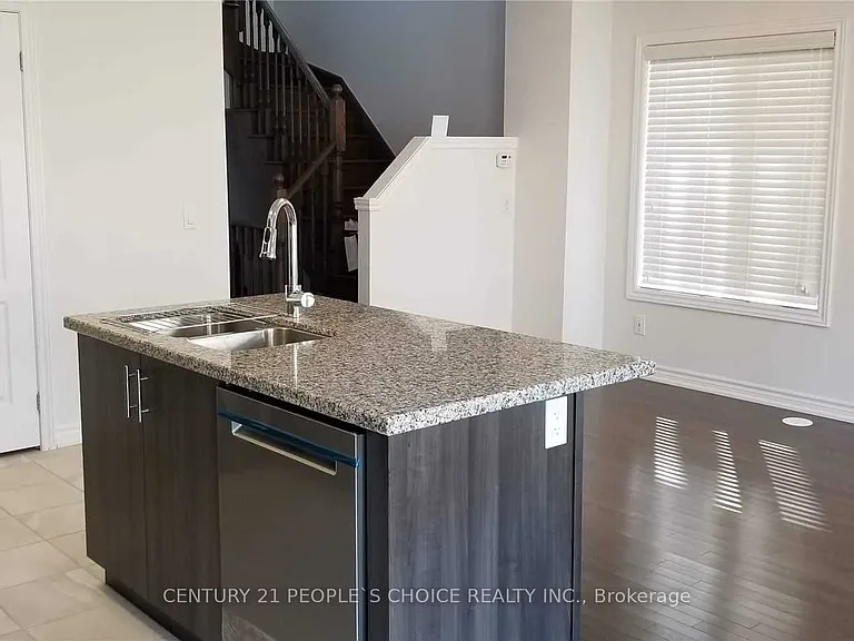 401 Athabasca Cmn — Photo 7