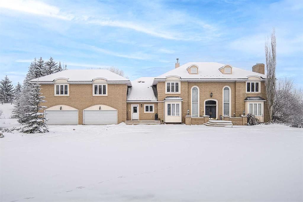 258 SE Hamilton Dr NW