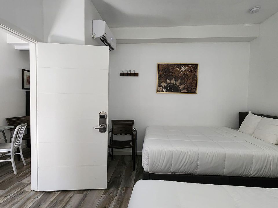 1st image of 1327 West Ave #13