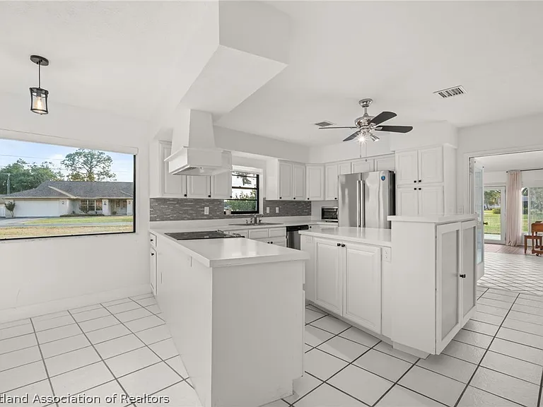 3407 Divot Rd — Photo 14